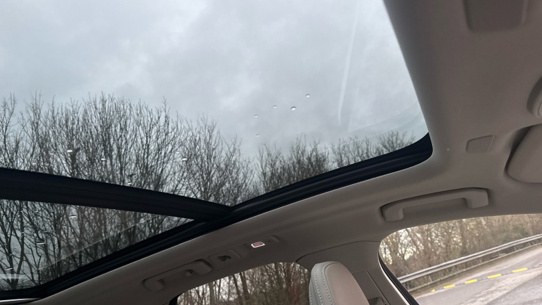 Volvo XC60 2.0 B5P Ultimate Dark 5dr AWD Geartronic Petrol Estate